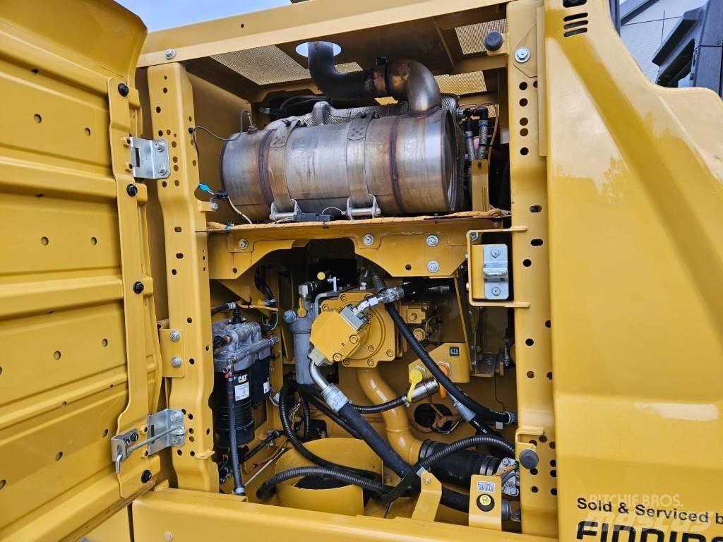 CAT 320 Escavatori cingolati