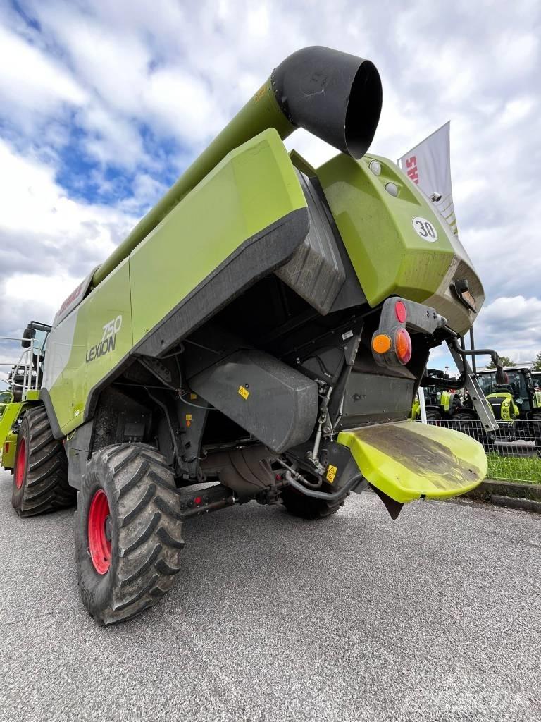 CLAAS Lexion 750 Mietitrebbiatrici