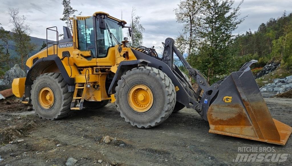 Volvo L 180 H Pale gommate