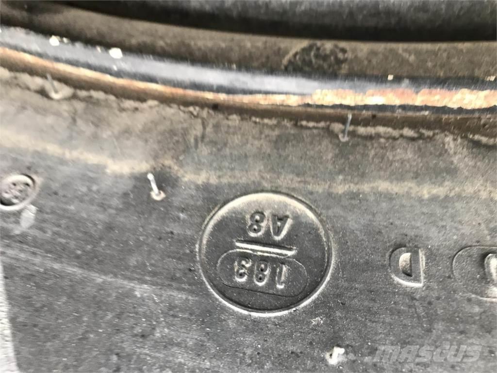 Mitas 680/80R42 Pneumatici, ruote e cerchioni