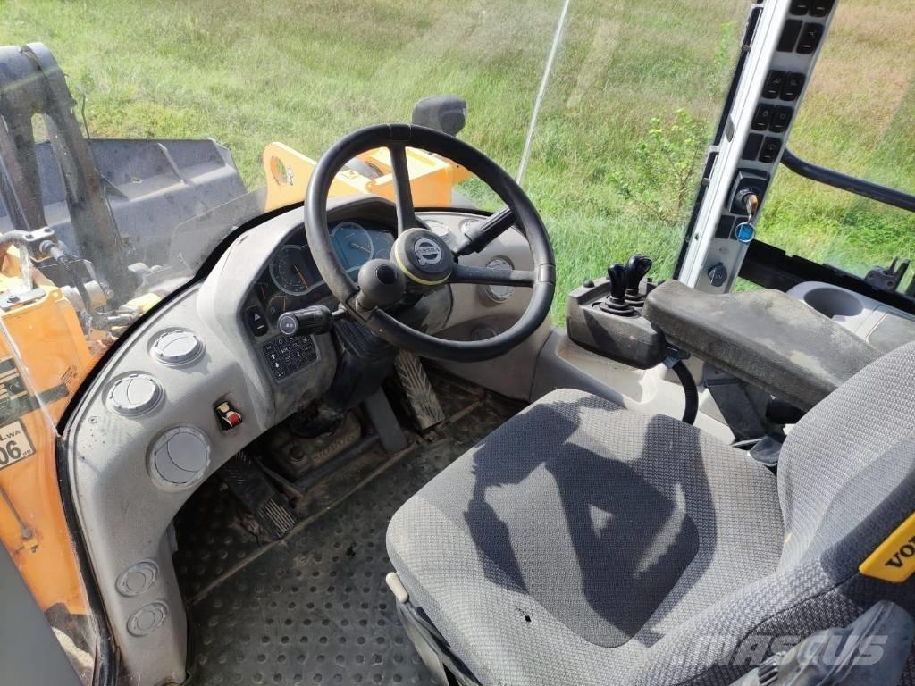 Volvo L 110 H Pale gommate