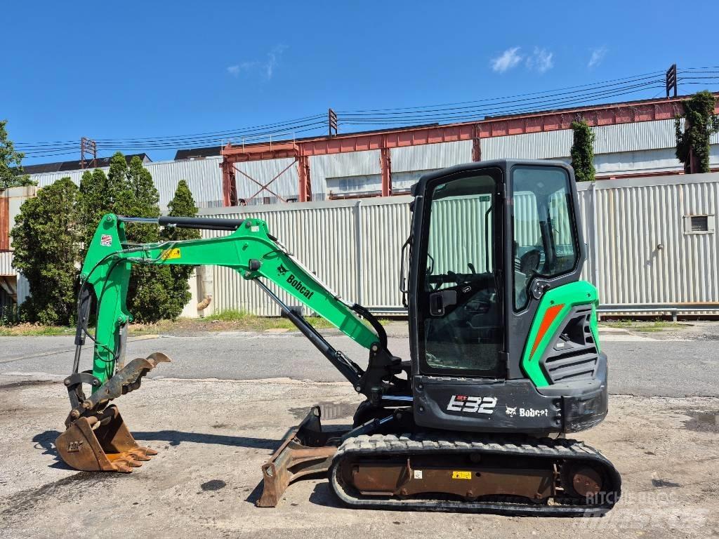 Bobcat E 32i Miniescavatori
