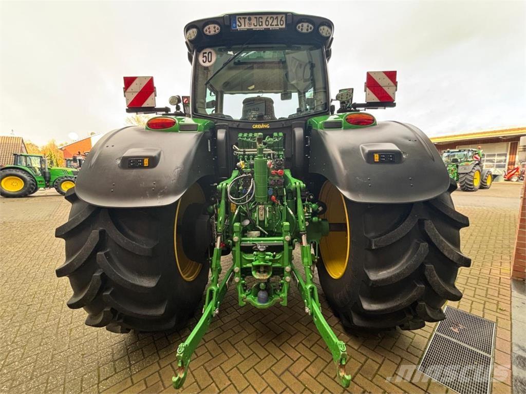 John Deere 6R215 Trattori