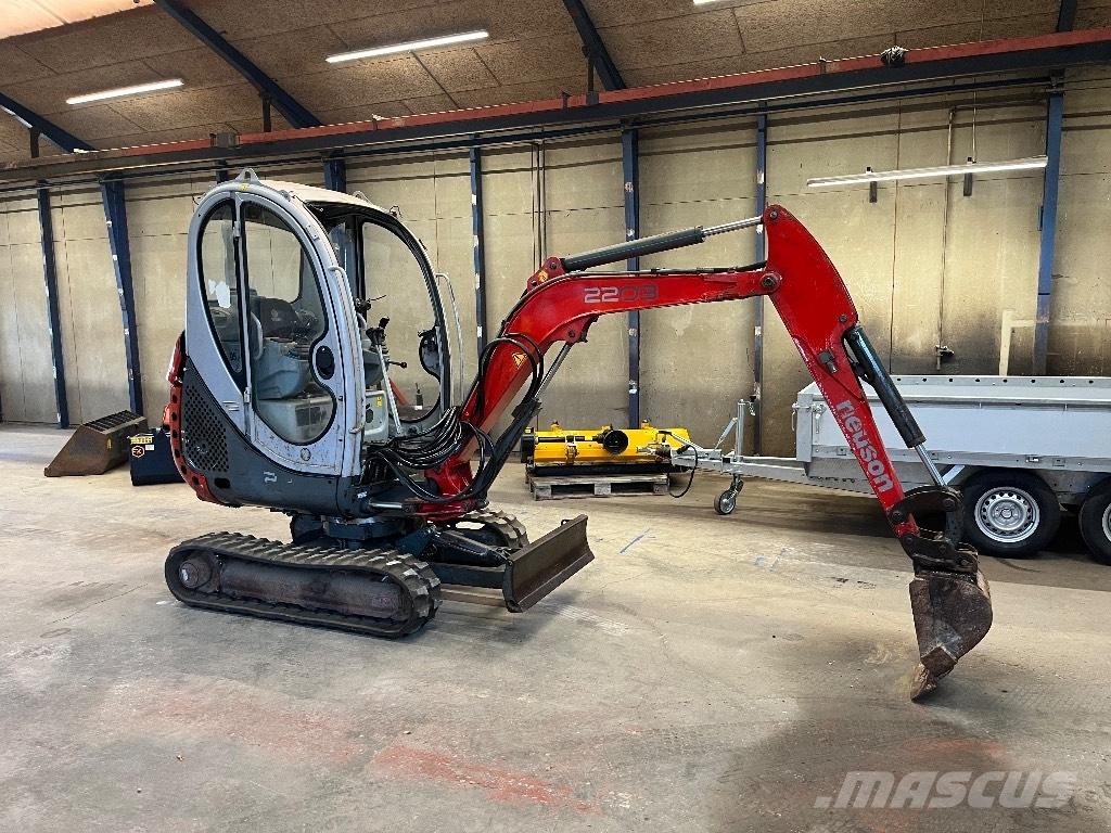 Neuson 2203 RD Miniescavatori