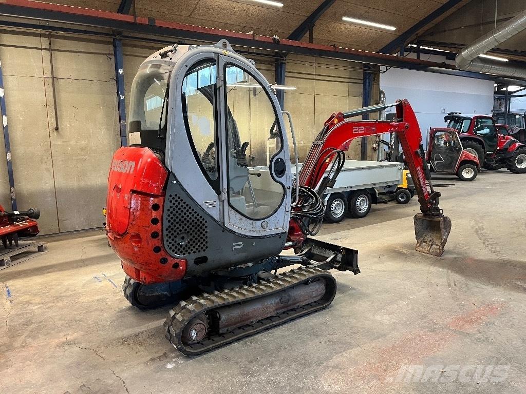 Neuson 2203 RD Miniescavatori
