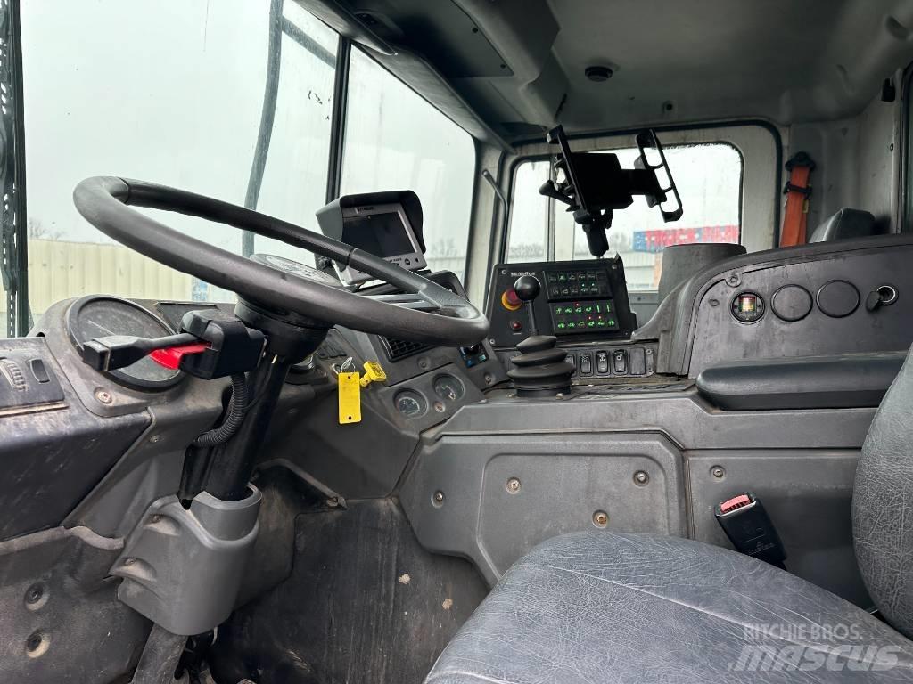 Mack MRU613 Camion dei rifiuti