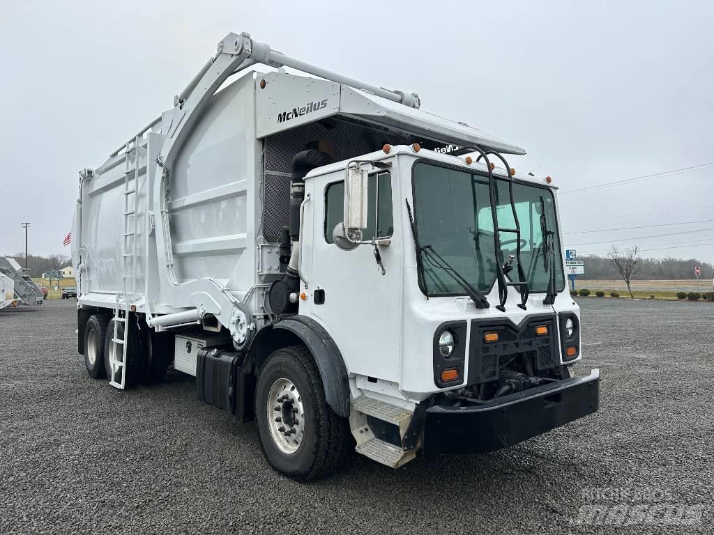 Mack MRU613 Camion dei rifiuti
