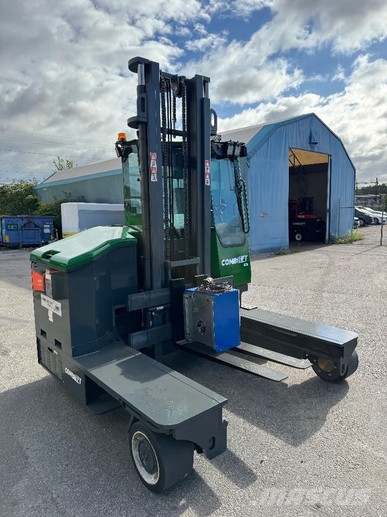 Combilift C4000ET Carrello elevatore retrattile a 4 vie