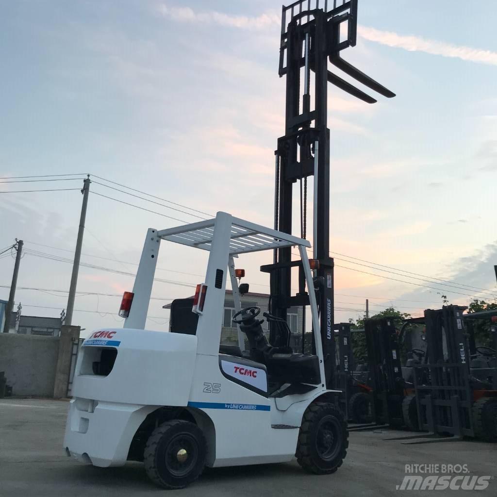 TCM 25 Carrelli elevatori diesel