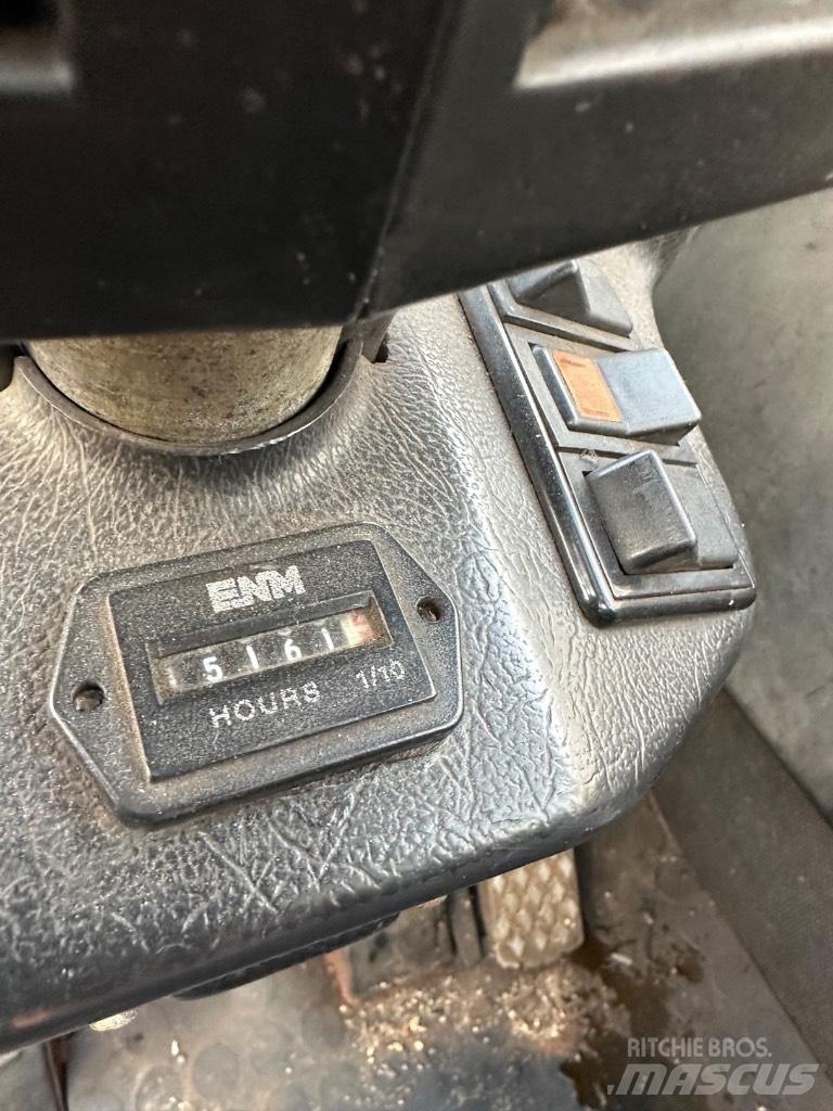 Fantuzzi SL60 Pale gommate