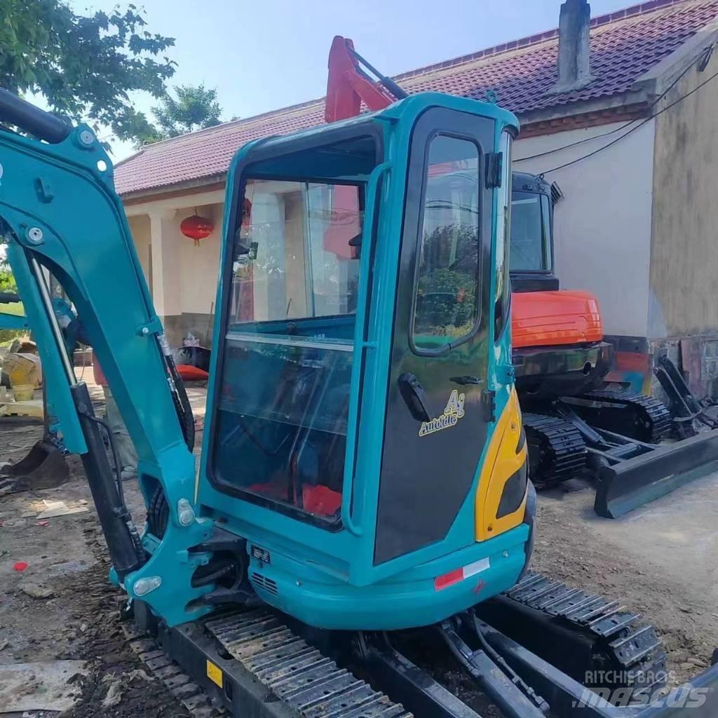 Kubota U 20 Miniescavatori