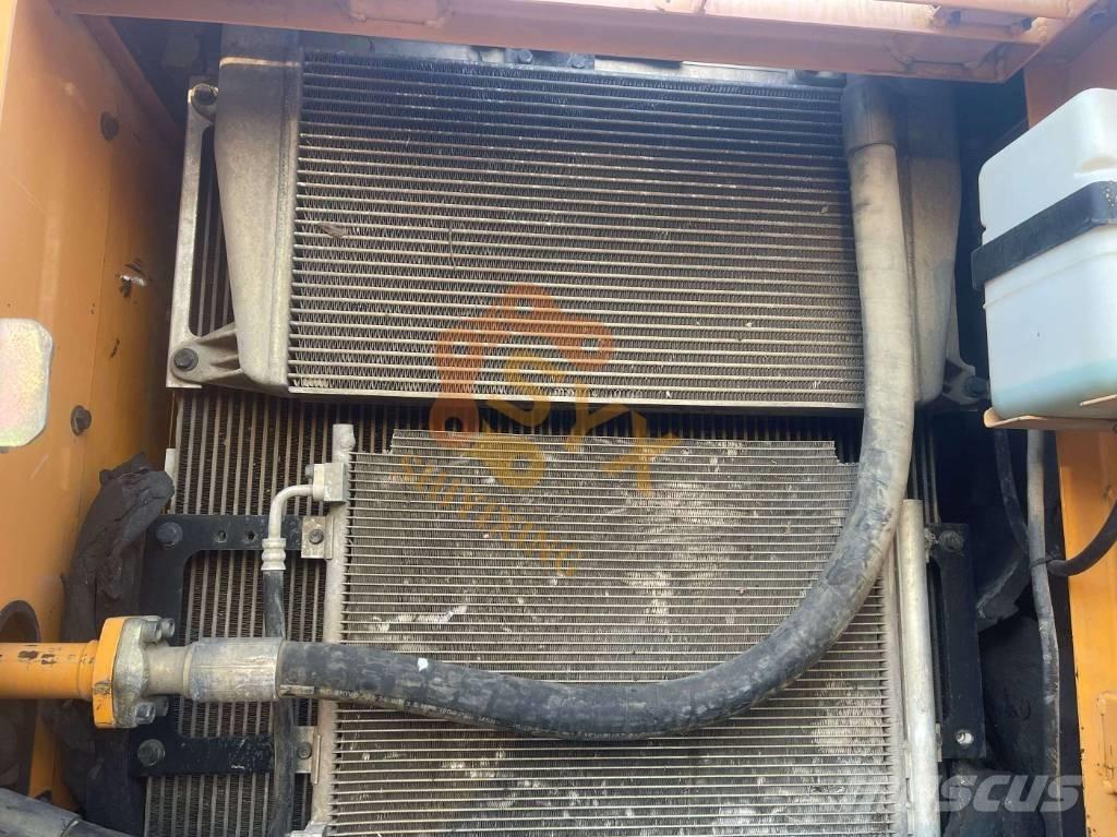 Hyundai Robex 225 Escavatori cingolati