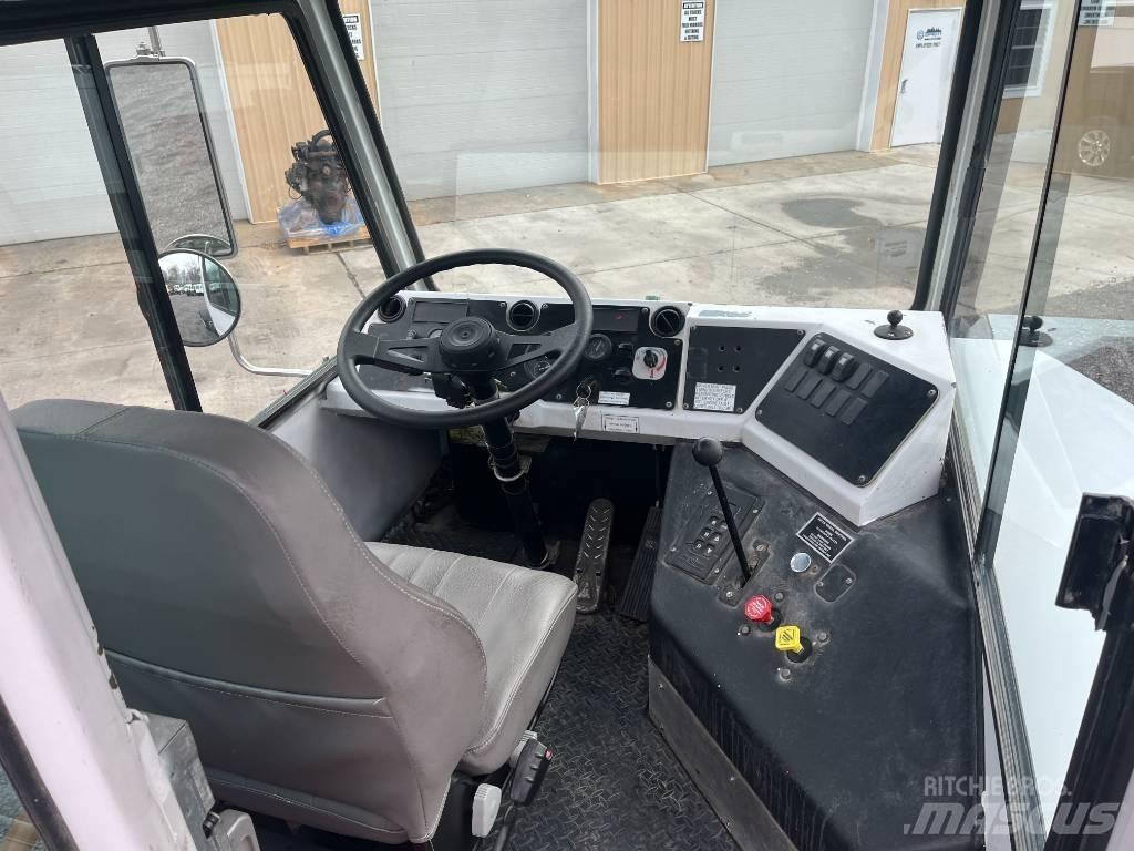 Capacity TJ5000 Trattori portuali
