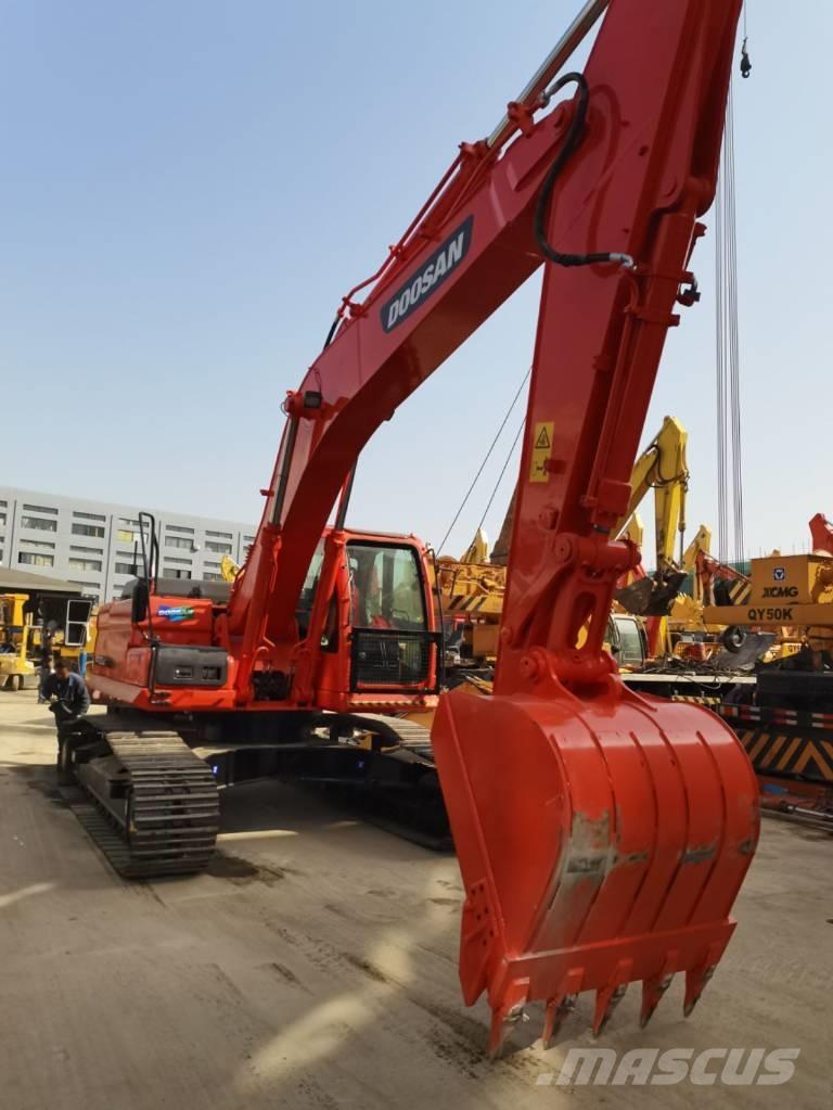 Doosan DX 300 Escavatori cingolati