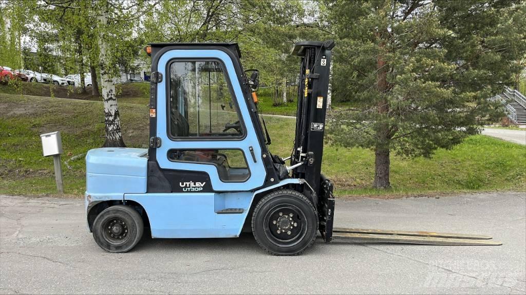 Utilev UT 30 PD Carrelli elevatori diesel