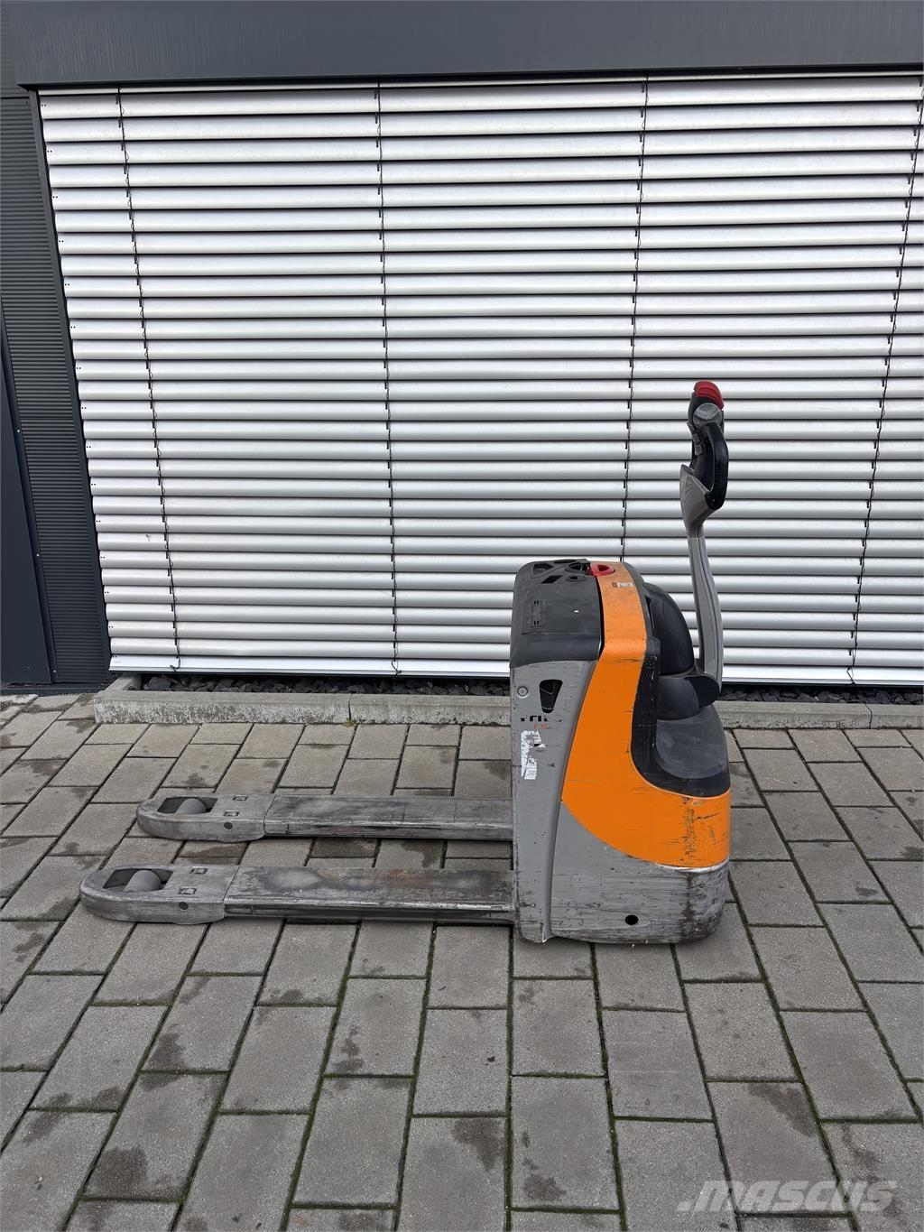 Still EXU16 Transpallet uomo a terra