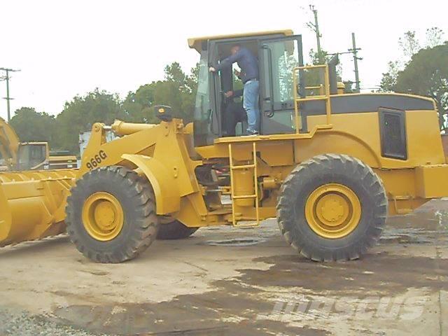 CAT 966 G Pale gommate