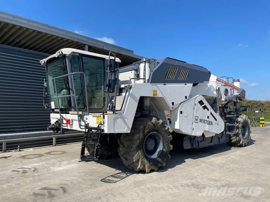 Wirtgen WR 240I Riciclatori d'asfalto