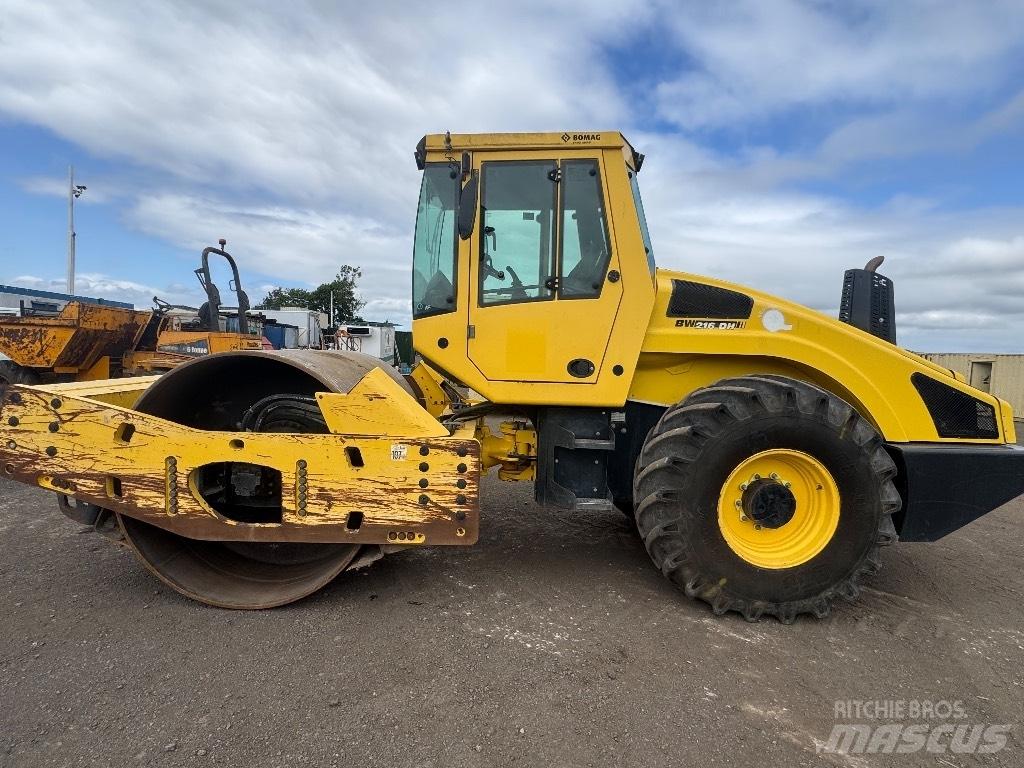 Bomag BW 216 D H-4 Rulli monotamburo