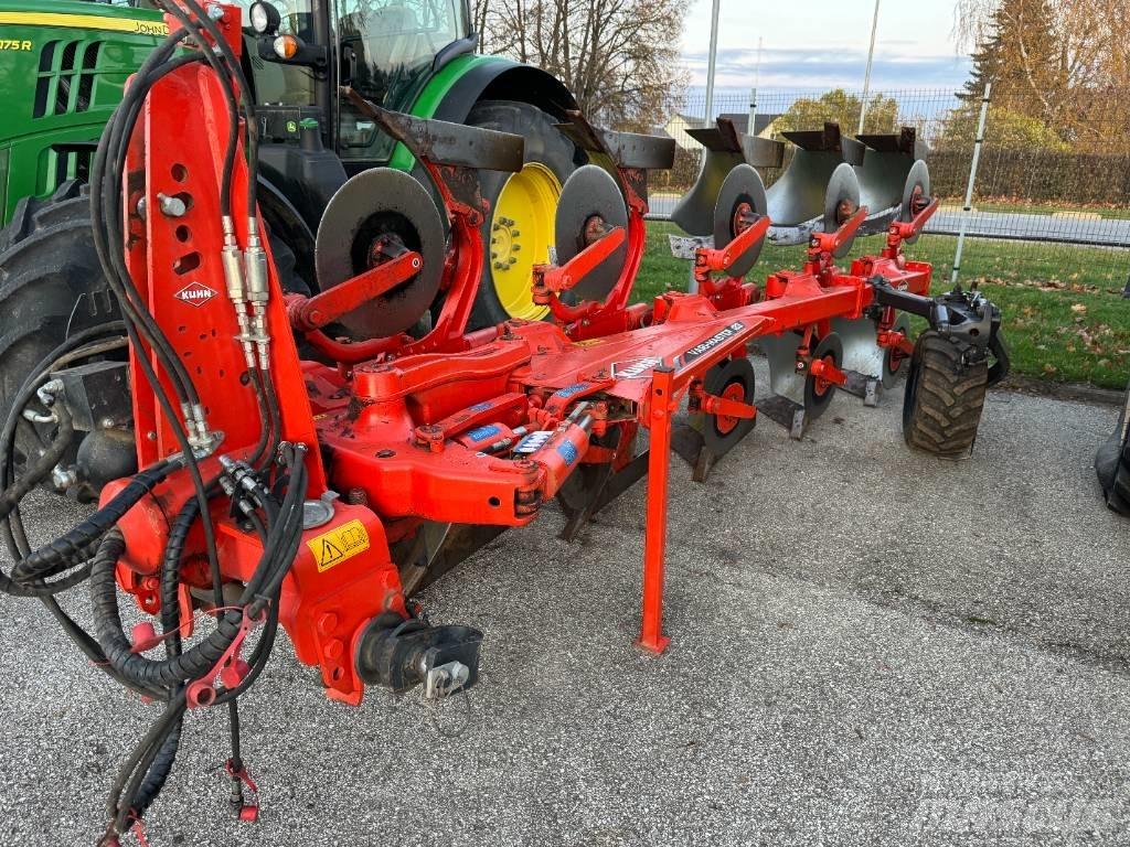 Kuhn Vari-Master 123 Aratri reversibili