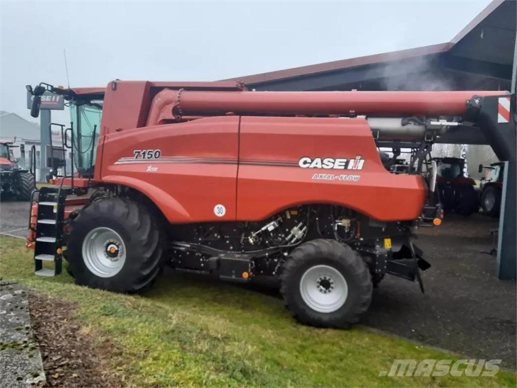 Case IH 7150 AF Mietitrebbiatrici