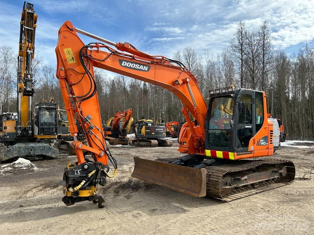 Doosan DX 140 LCR-3 Escavatori cingolati