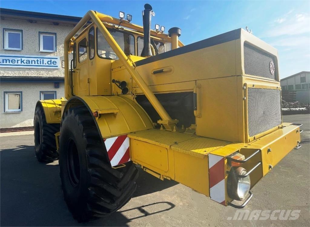 Kirovets K700A V8 Trattori