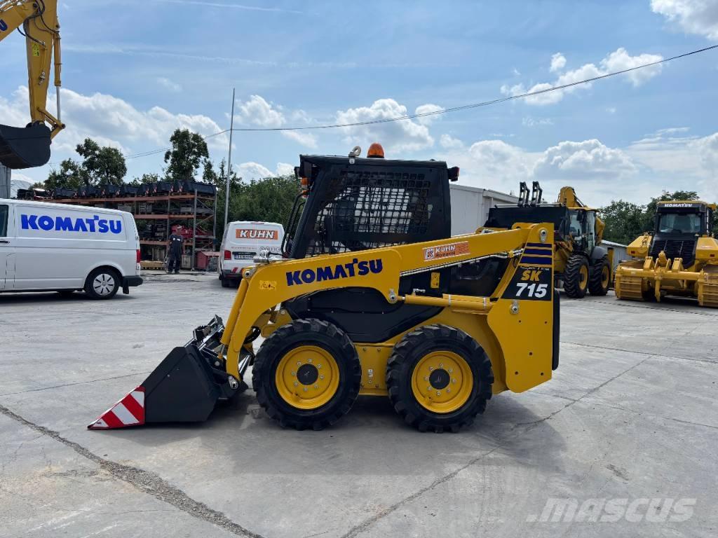 Komatsu SK 715-8 Mini Pale Gommate