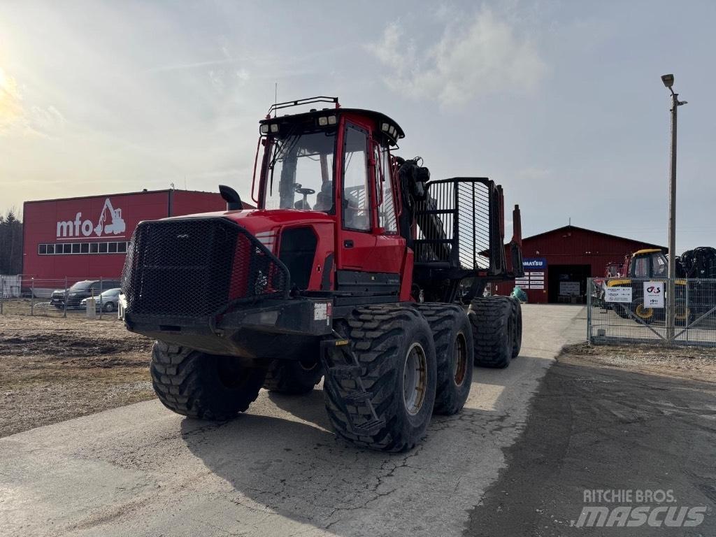 Komatsu 895 Forwarder