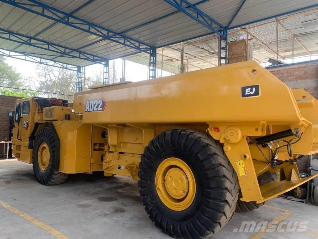 CAT AD 22 Camion ribaltabili