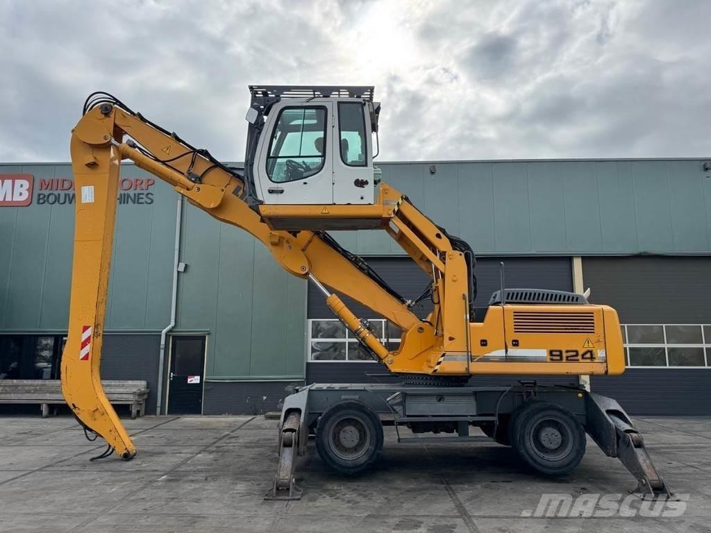 Liebherr A 924 C Movimentazione rifiuti