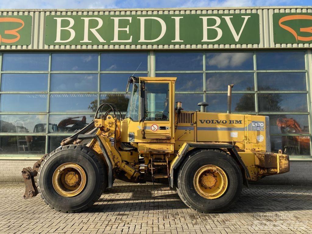 Volvo BM L 120 B Pale gommate