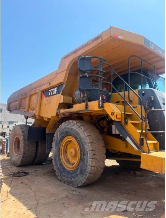 CAT 773 E Dumper a telaio rigido