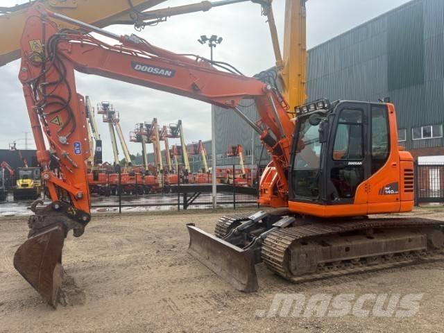 Doosan DX 140 LCR-3 Escavatori cingolati
