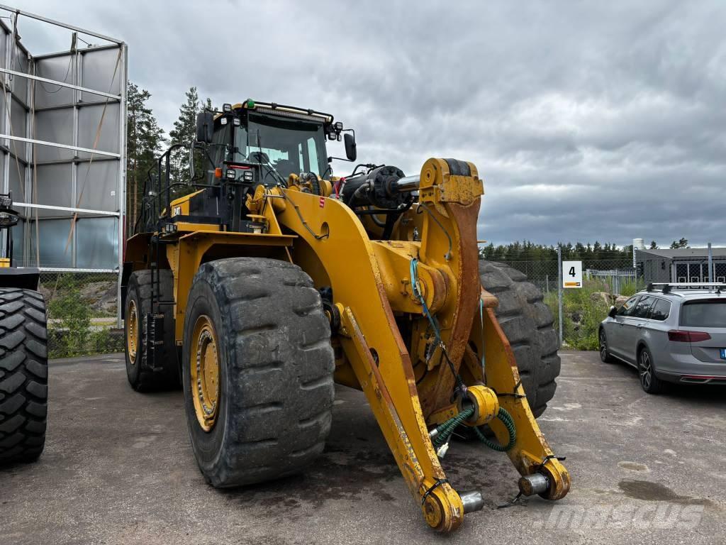 CAT 988K XE Pale gommate