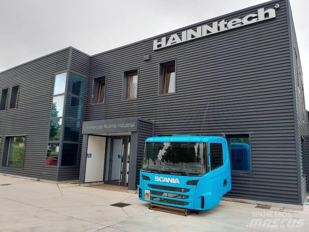 Scania CG16 Cabine e interni