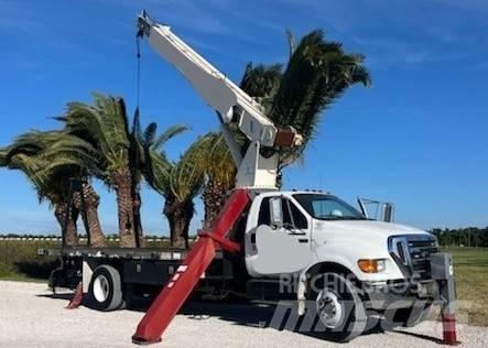 Ford F 750 Autogru