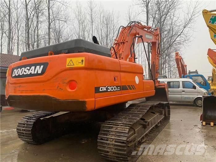 Doosan dx300 Escavatori cingolati