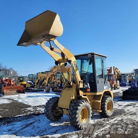 CAT 901B Pale gommate