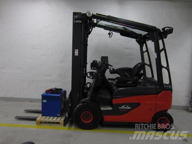 Linde E25R Carrelli elevatori elettrici