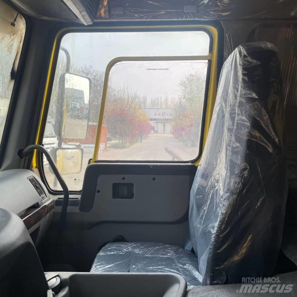 Howo 371 8x4 Camion ribaltabili