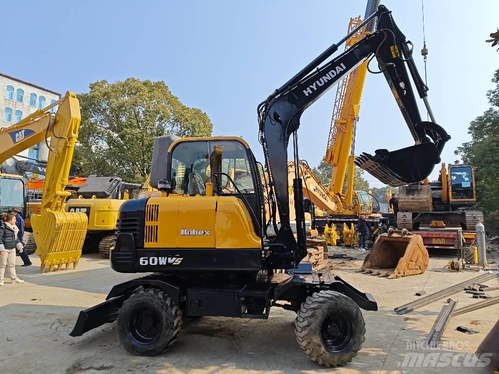 Hyundai 60W-9 Escavatori gommati