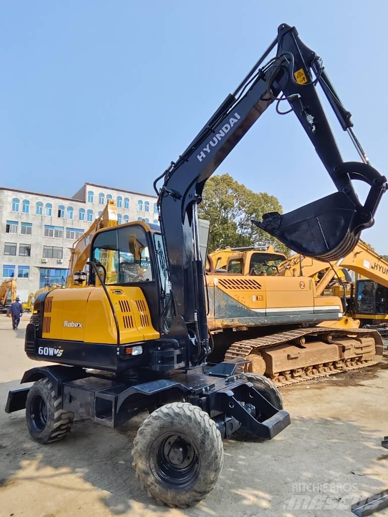 Hyundai 60W-9 Escavatori gommati