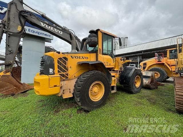 Volvo L 90 F Pale gommate