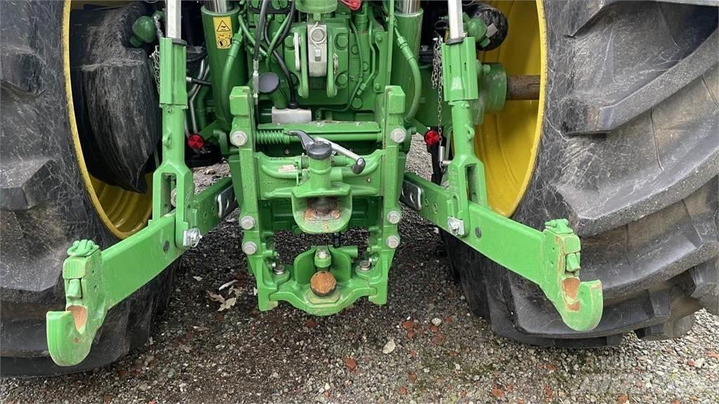 John Deere 6R215 Trattori