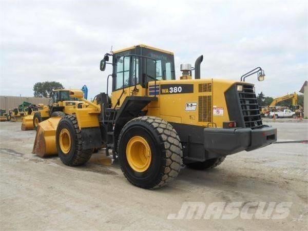 Komatsu WA 380-6 Pale gommate