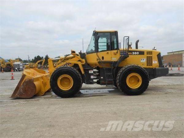 Komatsu WA 380-6 Pale gommate
