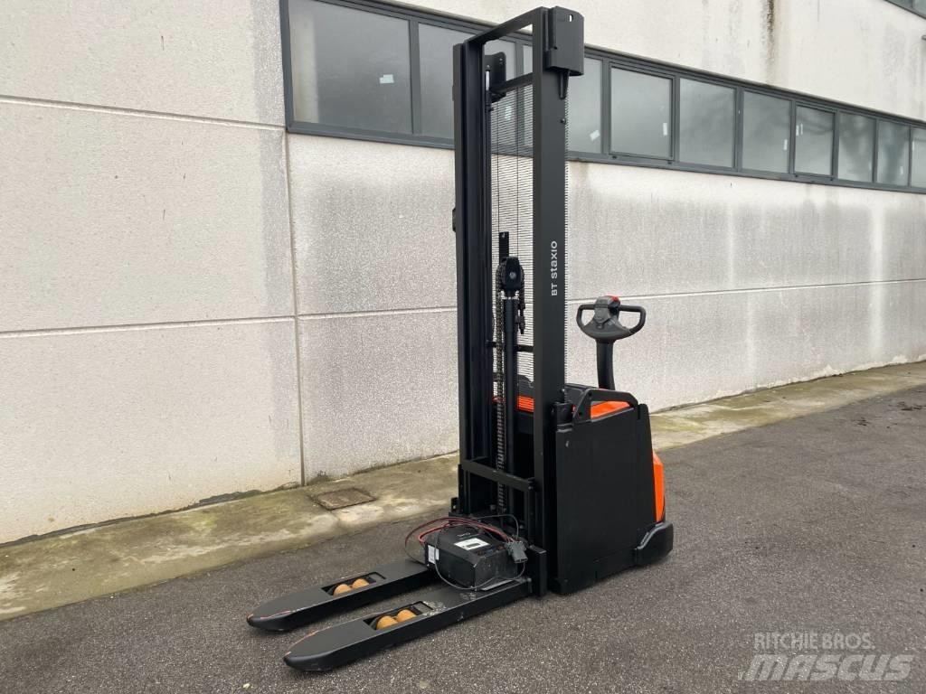 Toyota SWE160 Transpallet uomo a terra