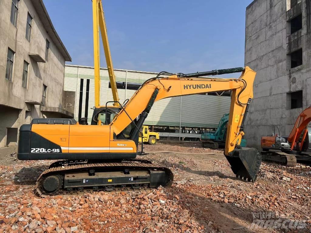Hyundai R220 Escavatori cingolati
