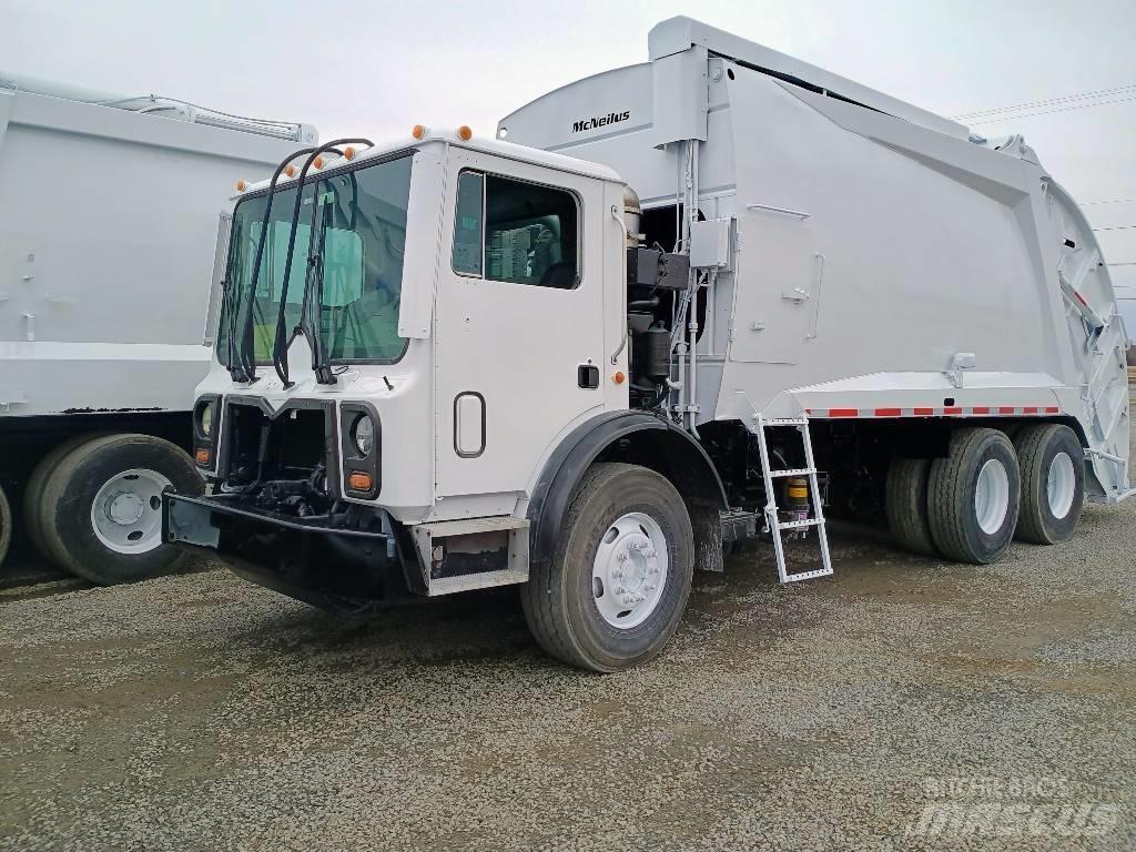Mack MRU613 Camion dei rifiuti